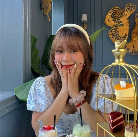 Meet your Posher, Phương - Picture 1 of 1